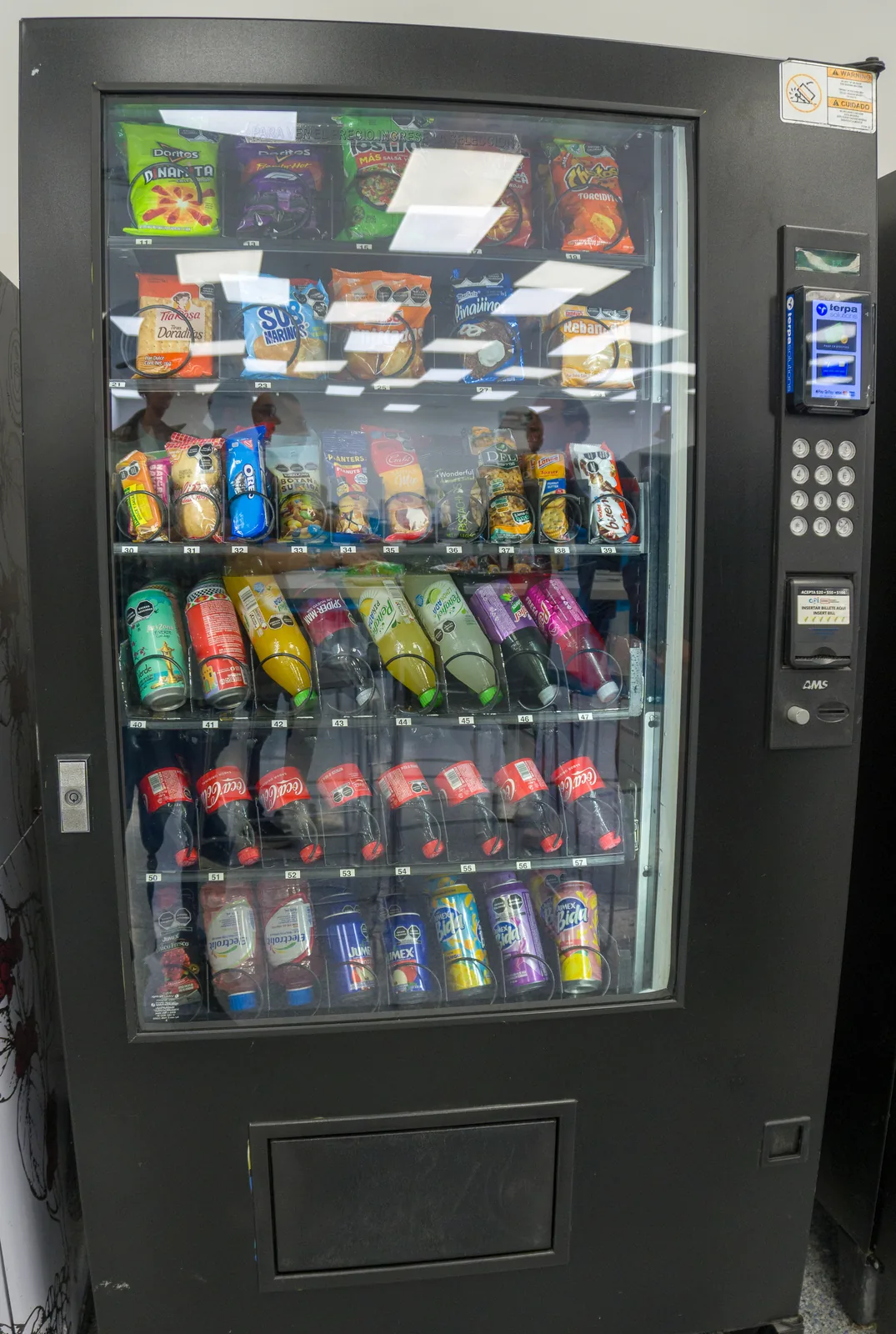 Máquina combinada de snacks y bebidas K-vending